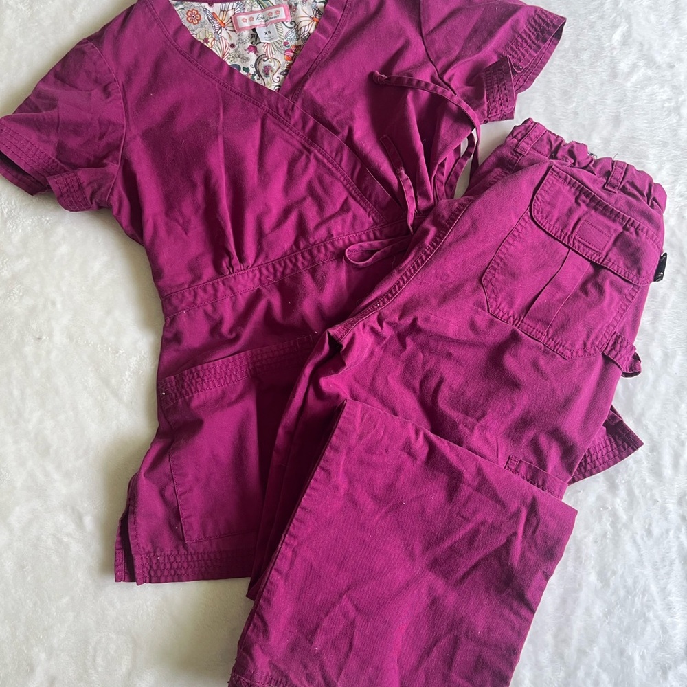 Koi Vibrant Purple Scrub Set